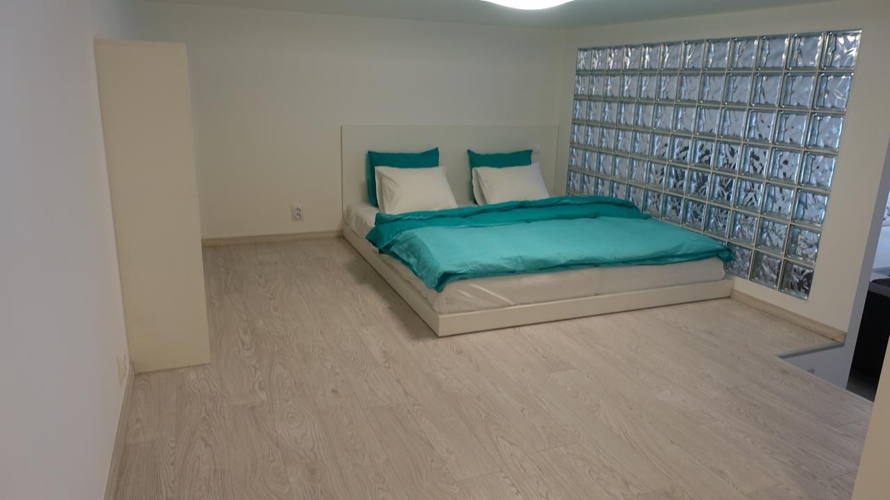 Trinity Residence Прага Екстериор снимка