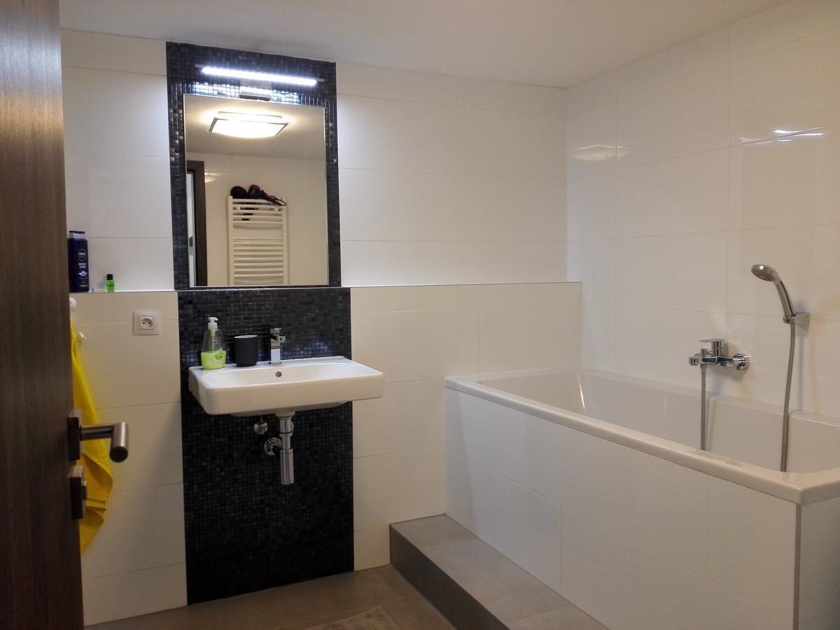 Trinity Residence Прага Екстериор снимка